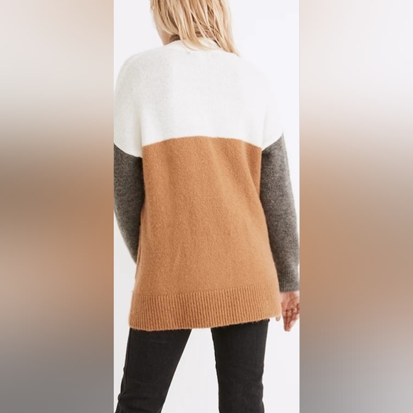 Madewell, Allston Double Button Cardigan sweater Colorblock, size M - Picture 2 of 9